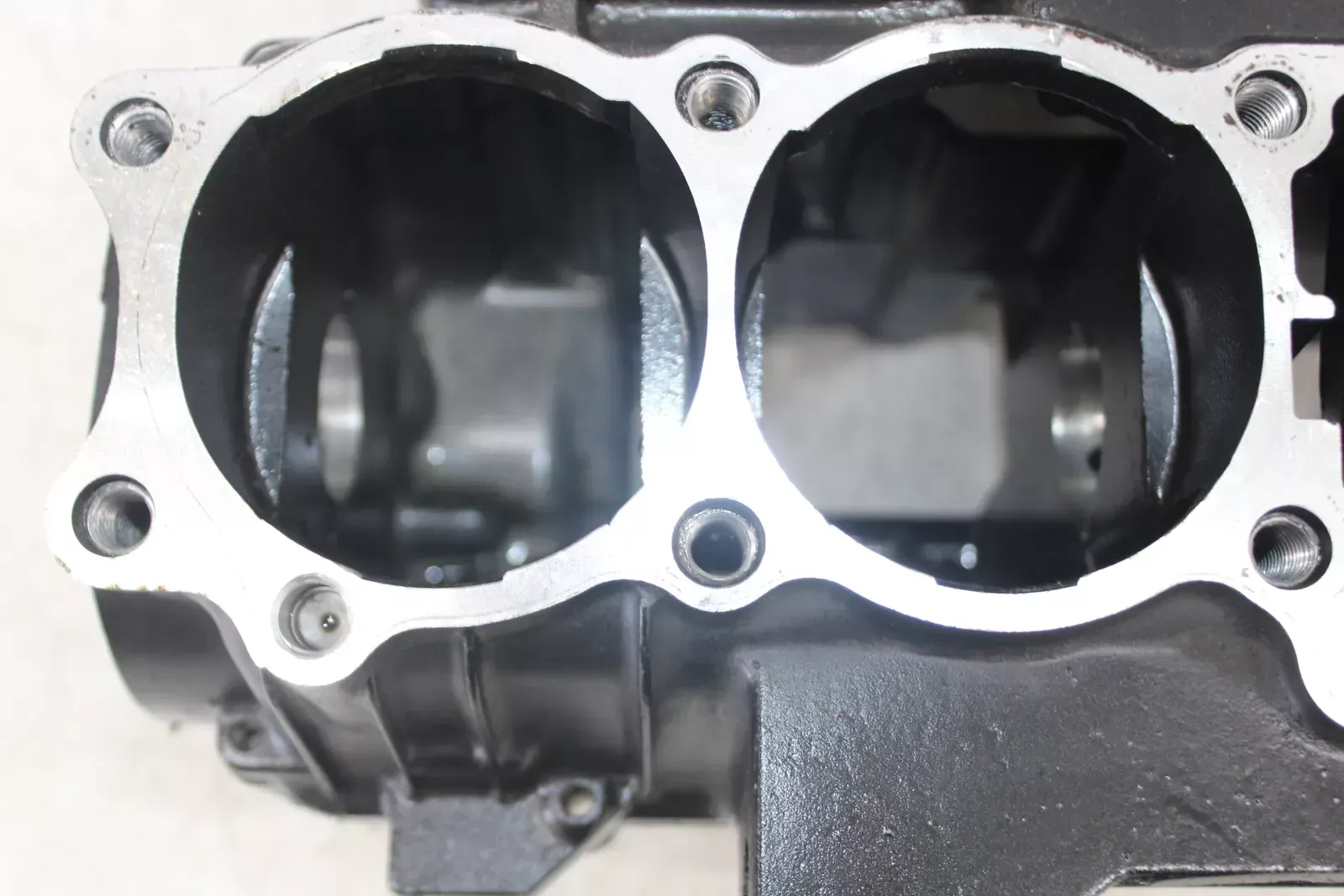 1989 KAWASAKI NINJA 750R ZX750F ENGINE MOTOR CRANKCASE CRANK CASES BLOCK