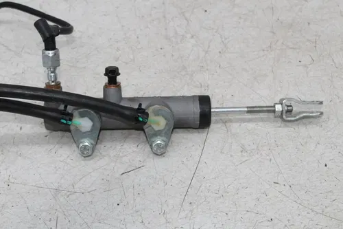 24 CF-MOTO UFORCE 600 BRAKE MASTER CYLINDER RESERVOIR