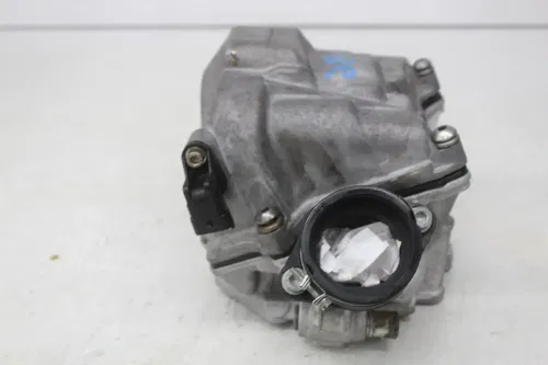 12-16 Can-am Spyder Rs Roadster Engine front Cylinder Head cams valves cover