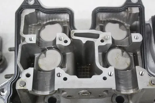 12-16 Can-am Spyder Rs Roadster Engine front Cylinder Head cams valves cover