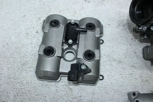 2003 SUZUKI SV1000S ENGINE REAR  TOP END CYLINDER HEAD