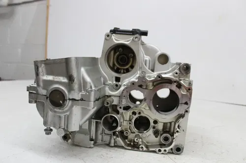 1996 KAWASAKI NINJA ZX7R ZX750P ENGINE MOTOR CRANKCASE CRANK CASES BLOCK
