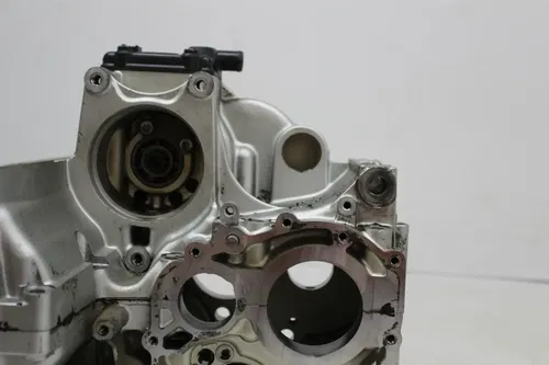 1996 KAWASAKI NINJA ZX7R ZX750P ENGINE MOTOR CRANKCASE CRANK CASES BLOCK