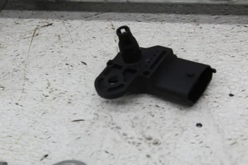 07-11 HARLEY-DAVIDSON STREET GLIDE FLHX PARTS HARDWARE TRIM AXLE LEVER MOUNTS