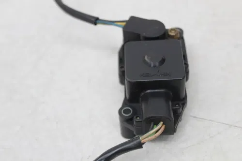 01-02 SUZUKI GSXR1000 TPS THROTTLE POSITION STVA SENSOR SET
