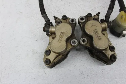 1989 KAWASAKI NINJA 750R ZX750F FRONT BRAKE CALIPER PAIR CALIPERS MASTER