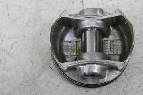 07-09 SUZUKI SV650 REAR ENGINE MOTOR CYLINDER JUG BLOCK W/ PISTON (SEE DESCP)