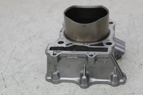 07-09 SUZUKI SV650 REAR ENGINE MOTOR CYLINDER JUG BLOCK W/ PISTON (SEE DESCP)
