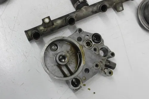 93-01 KAWASAKI NINJA ZX11 ENGINE PARTS SPROCKET TIMING CHAIN COVER HARDWARE
