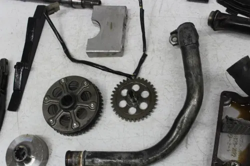 93-01 KAWASAKI NINJA ZX11 ENGINE PARTS SPROCKET TIMING CHAIN COVER HARDWARE