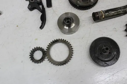 93-01 KAWASAKI NINJA ZX11 ENGINE PARTS SPROCKET TIMING CHAIN COVER HARDWARE