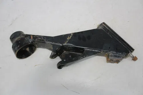 16 Can-am Commander 800r Xt left rear Control trailing a Arm