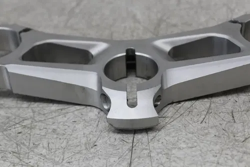21 DUCATI PANIGALE V2 FORKS UPPER TRIPLE TREE CLAMP