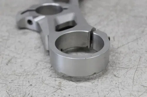 21 DUCATI PANIGALE V2 FORKS UPPER TRIPLE TREE CLAMP