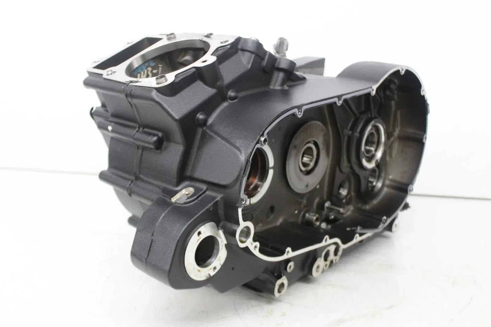 11-17 VICTORY HIGH BALL ENGINE MOTOR CRANKCASE CRANK CASES BLOCK