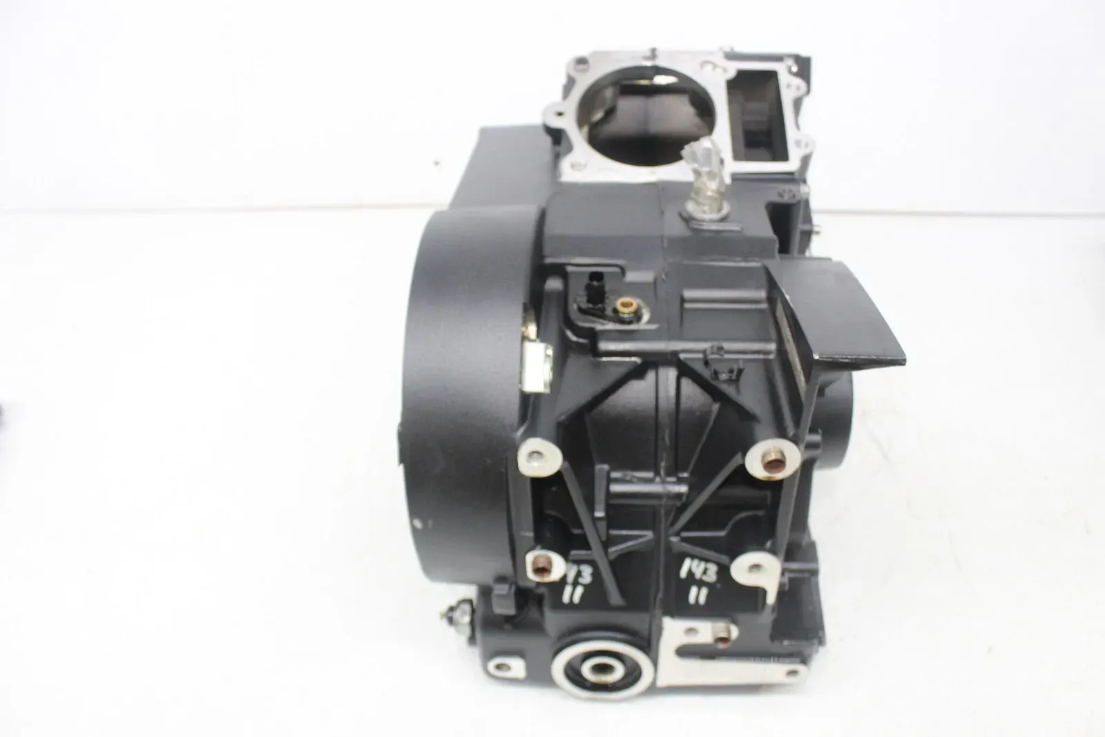 11-17 VICTORY HIGH BALL ENGINE MOTOR CRANKCASE CRANK CASES BLOCK