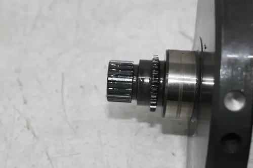 04 SUZUKI MARAUDER 1600 VZ1600 K ENGINE CRANKSHAFT CRANK SHAFT COUNTER BALANCE
