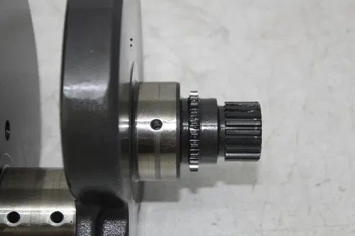 04 SUZUKI MARAUDER 1600 VZ1600 K ENGINE CRANKSHAFT CRANK SHAFT COUNTER BALANCE