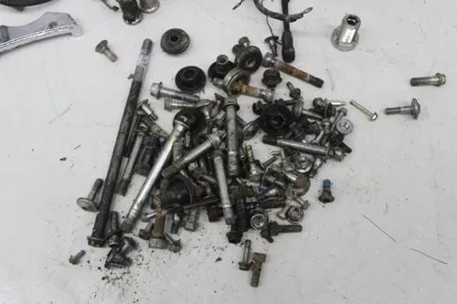 08-21 SUZUKI HAYABUSA COOLANT TANK AXLE DAMPER PARTS HARDWARE NUTS BOLTS (READ)