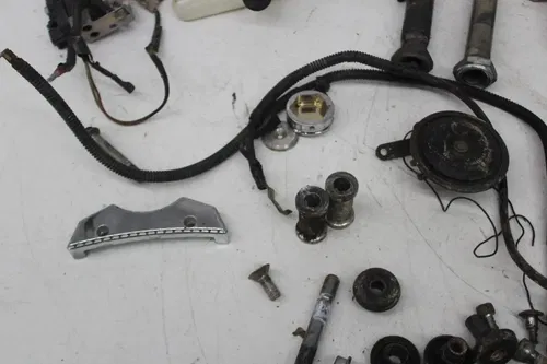 08-21 SUZUKI HAYABUSA COOLANT TANK AXLE DAMPER PARTS HARDWARE NUTS BOLTS (READ)