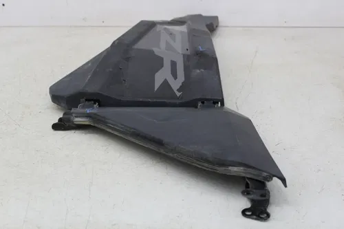 22 POLARIS RZR XP 1000 LEFT SIDE DRIVER DOOR (LIGHT DAMAGE)