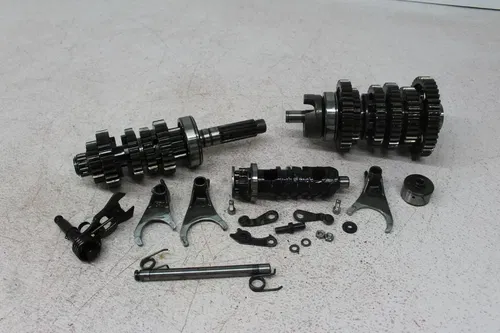 1987 KAWASAKI ELIMINATOR 1000 ZL1000A TRANSMISSION TRANNY GEAR