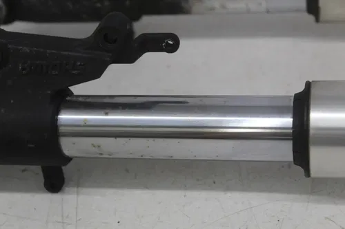 04-06 Honda Cb600f Hornet 599 Front Forks Suspension (straight) *read*