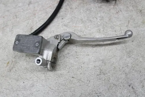 2001 Suzuki Intruder Volusia 800 VL800 FRONT BRAKE CALIPER MASTER CYLINDER