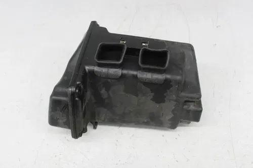 83 SUZUKI TEMPTER 650 GR650X AIRBOX AIR INTAKE FILTER BOX