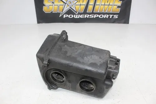 83 SUZUKI TEMPTER 650 GR650X AIRBOX AIR INTAKE FILTER BOX