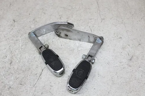 07-11 HARLEY DAVIDSON DYNA FXDC TWIN CAM 96CI REAR FOOT RESTS PEGS