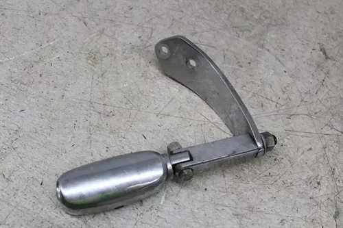 07-11 HARLEY DAVIDSON DYNA FXDC TWIN CAM 96CI REAR FOOT RESTS PEGS