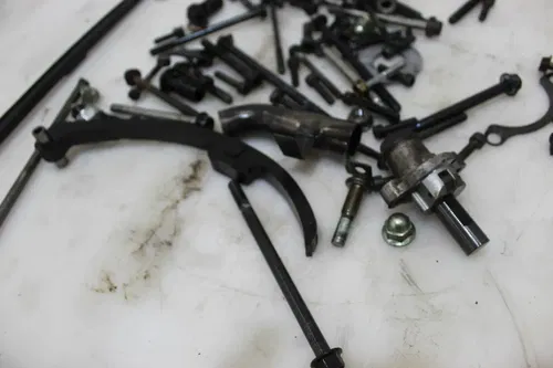 96 SUZUKI BANDIT 600 GSF600S ENGINE PARTS AND HARDWARE NUTS BOLTS