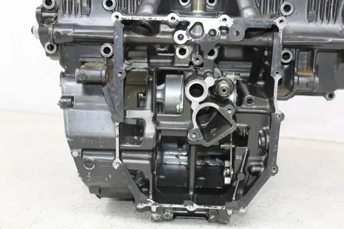 00 SUZUKI BANDIT 1200 ENGINE MOTOR CRANKCASE CRANK CASES BLOCK (SEE DESCP)