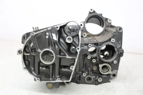 00 SUZUKI BANDIT 1200 ENGINE MOTOR CRANKCASE CRANK CASES BLOCK (SEE DESCP)
