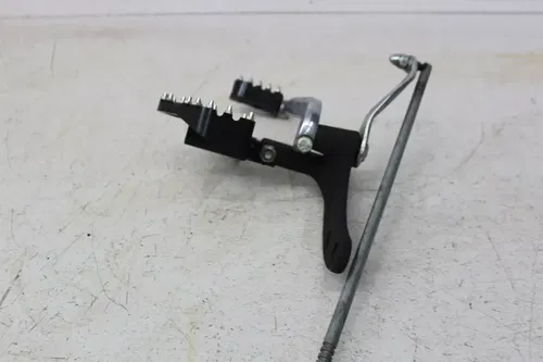 99 HARLEY-DAVIDSON DYNA WIDE GLIDE FXDWG FRONT LEFT DRIVER FOOT PEG SHIFT PEDAL