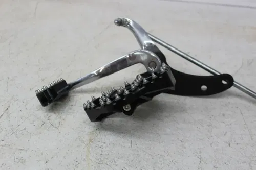 99 HARLEY-DAVIDSON DYNA WIDE GLIDE FXDWG FRONT LEFT DRIVER FOOT PEG SHIFT PEDAL
