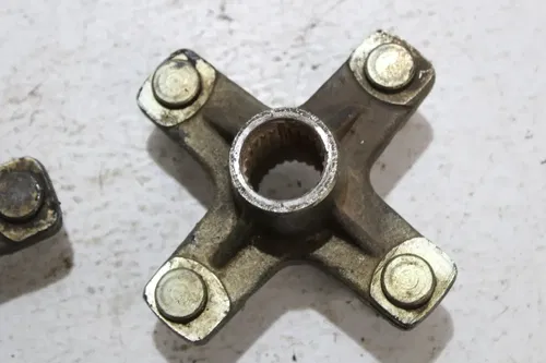 1989 YAMAHA BLASTER 200 YFS200 FRONT WHEEL LEFT RIGHT HUB PAIR