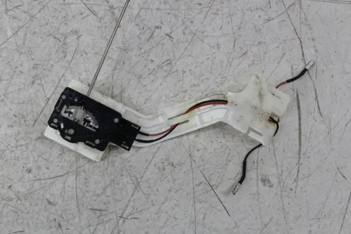 22-24 SUZUKI HAYABUSA FUEL PUMP GAS PETROL SENDER UNIT
