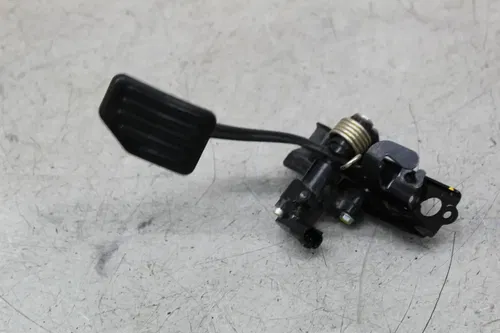 19-24 HONDA TALON 1000R S2R ACCELERATION GAS BRAKE PEDAL PEDALS PAIR (SEE DESCP)