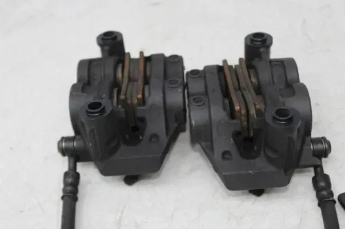 17-20 YAMAHA YZF R6 RIGHT LEFT FRONT BRAKE CALIPER SET PAIR CALIPERS