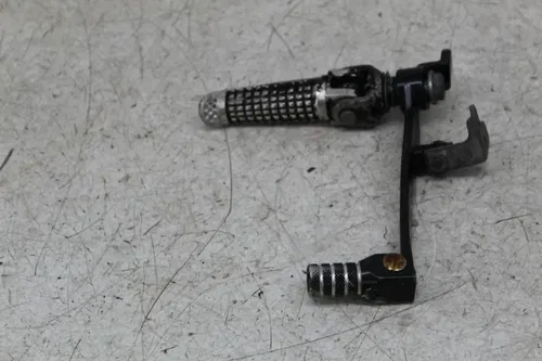 01-02 SUZUKI GSXR1000 LEFT REARSET REAR SET FOOT PEG W SHIFTER