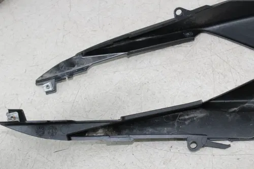 21-23 APRILIA RS660 RS 660 LEFT RIGHT REAR BACK TAIL FAIRINGS COWL SHROUD (READ)