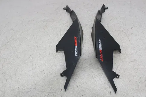 21-23 APRILIA RS660 RS 660 LEFT RIGHT REAR BACK TAIL FAIRINGS COWL SHROUD (READ)