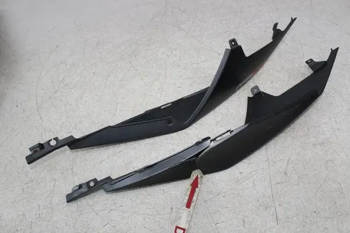 21-23 APRILIA RS660 RS 660 LEFT RIGHT REAR BACK TAIL FAIRINGS COWL SHROUD (READ)