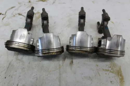 88-89 SUZUKI GSXR750 ENGINE PISTON PISTON RODS NO CAPS