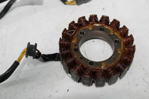 85-86 SUZUKI MADURA 700 GV700GLF STATOR GENERATOR ALTERNATOR MAGNETO COVER