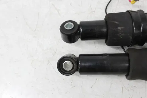 07-11 HARLEY-DAVIDSON ELECTRA GLIDE FLHTCUI TCMT REAR BACK AIR SHOCKS ASSEMBLY