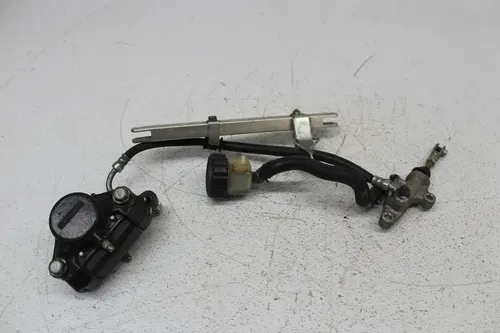 87-95 YAMAHA FZR1000 REAR BRAKE CALIPER W/ MASTER