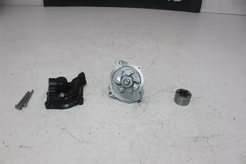 17-24 KAWASAKI Z900F ZR900 ABS ENGINE WATER COOLANT PUMP